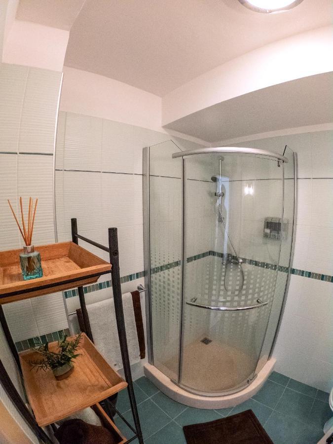 Apartment Branka ฮวาร์ ภายนอก รูปภาพ